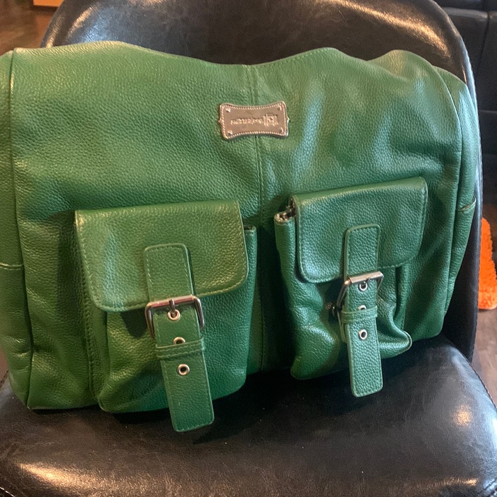 Girls Day Out Kelly green camera bag